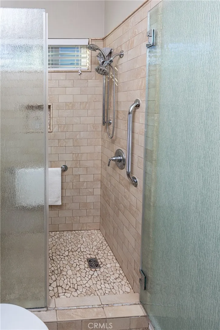 19245 Graham Lane, Saugus, California 91350 home-pic-21